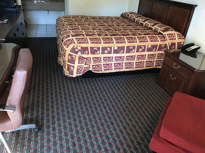 Bedroom 3, Knights Inn - Deans Bridge Road Augusta GA, Richmond