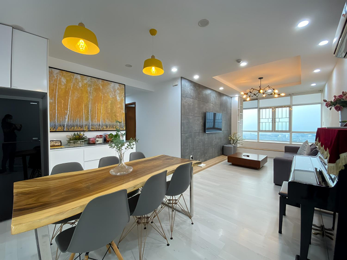 Dining Room 6