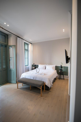 4, Acron Athens, Attica