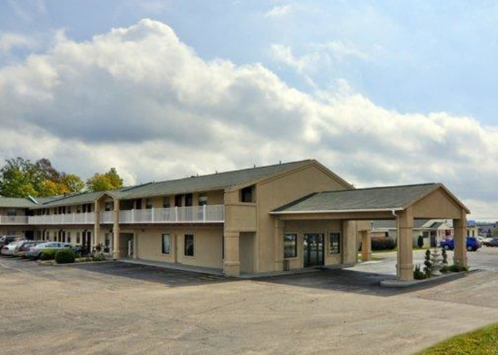 Exterior & Views 2, Quality Inn & Suites Big Rapids, Mecosta