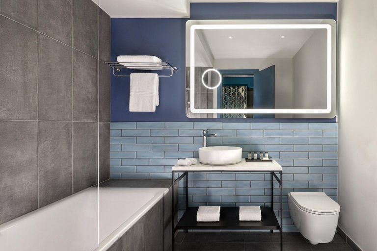 Bathroom 5, Sheraton Milan San Siro, Milano