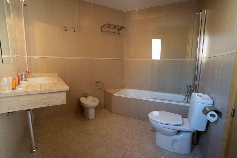Bathroom 4, HOTEL SIERRA DE HUESA, Jaén
