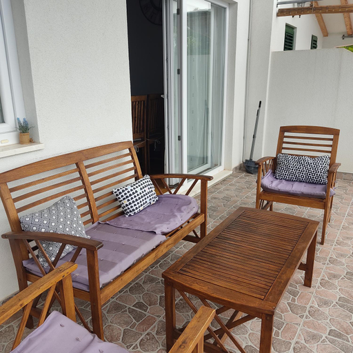 Others 5, Apartmani Mira Brela, Brela
