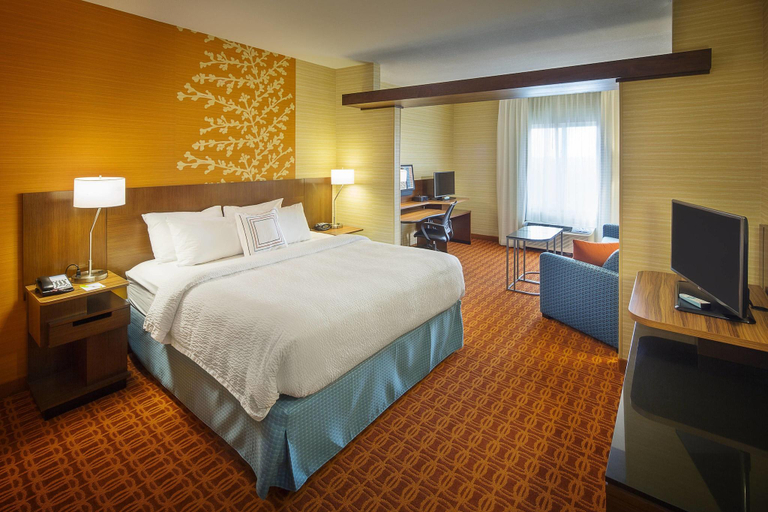 Bedroom 5, Fairfield Inn & Suites Monaca, Beaver