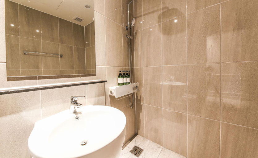 Bathroom 4, Win Hotel, Pohang