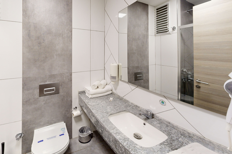 Bedroom 5, King City Hotel, Bağcılar