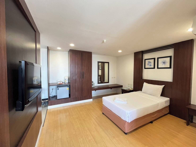 Bedroom 4, Laemchabang City Hotel, Si Racha