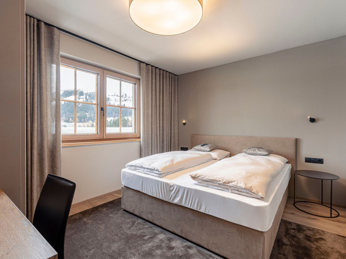 Bedroom 3, Luxury Apartment, Alpenrosenbahn Within Walking Distance, Kitzbühel