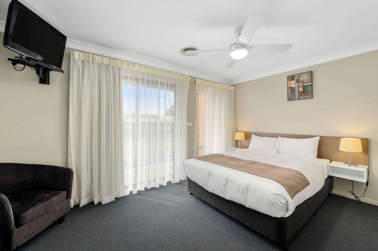 Bedroom 8