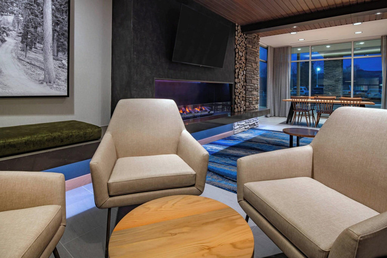 Public Area 2, Fairfield Inn & Suites by Marriott Klamath Falls, Klamath