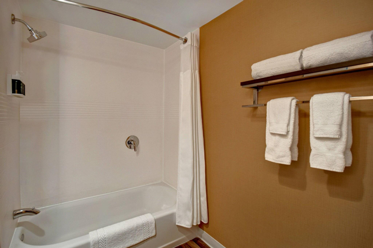 Bedroom 25