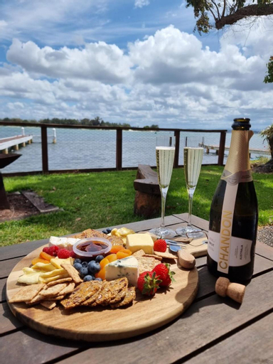 Food & Drinks 4, Serenity by the Lake - Romantic Waterfront Couple's Getaway, Lake Macquarie - East