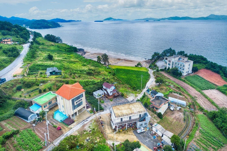 Exterior & Views 2, Buan Tomynspa Pension, Buan