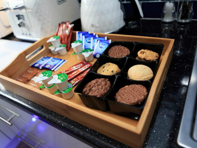 Food & Drinks, Live in Leeds Grange Apartments, Leeds