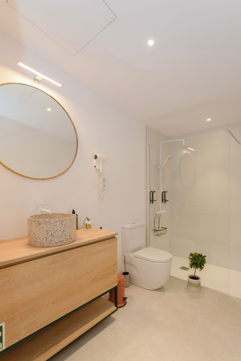 Bathroom 2, Liiiving in Gaia - THE WINE SIDE XIII, Vila Nova de Gaia