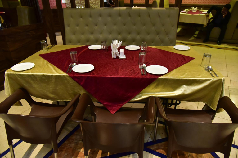 Food & Drinks 5, Hotel Himalaya Park, Durg