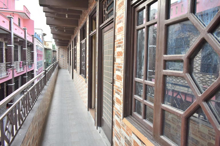 Others 4, Zara Residence 1, Malakand
