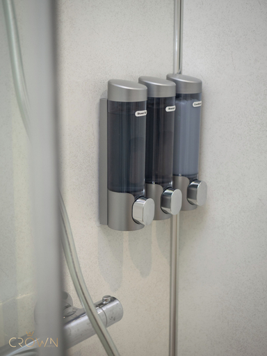 Bathroom 3, Crown Hotel, Oxfordshire