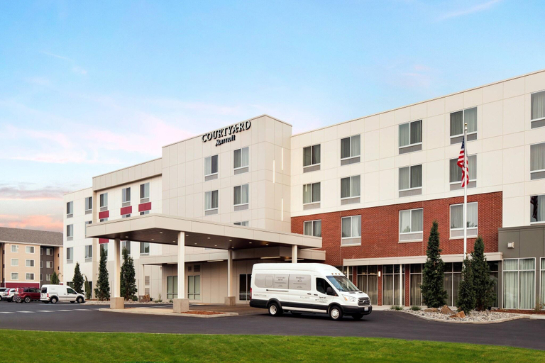 Exterior & Views 2, Courtyard Pullman, Whitman
