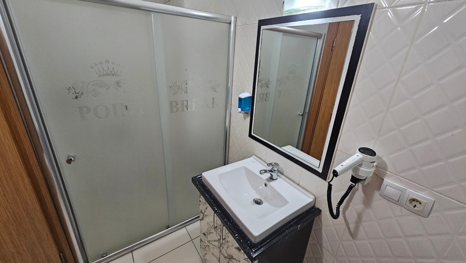 Bathroom 4, Pointbreak Otel, Merkez