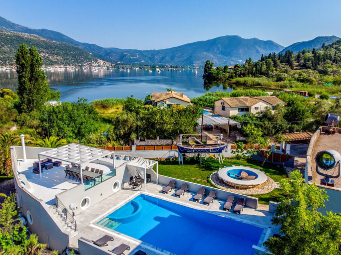 Others 5, Boat Villa, Ionian Islands