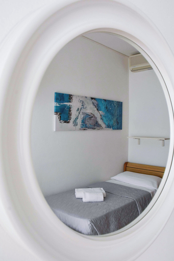 Bathroom 5, Hotel Umberto, Venezia