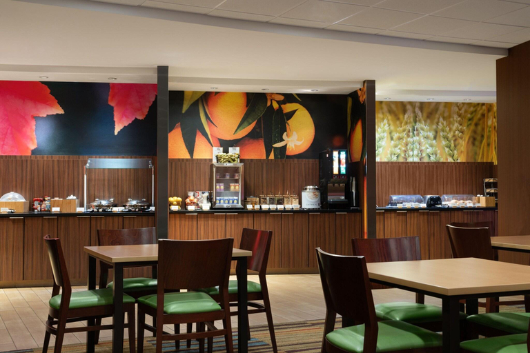 Food & Drinks 5, Fairfield Inn & Suites London, Laurel
