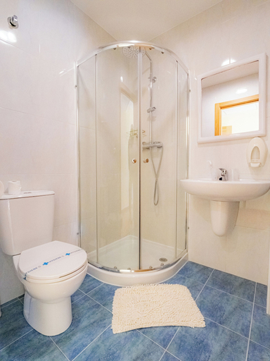 Bathroom 4, Pension Palas, Lugo