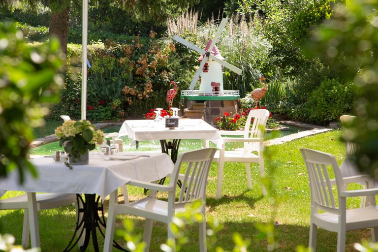 Food & Drinks 5, Hotel La Bombardiere, Tarn