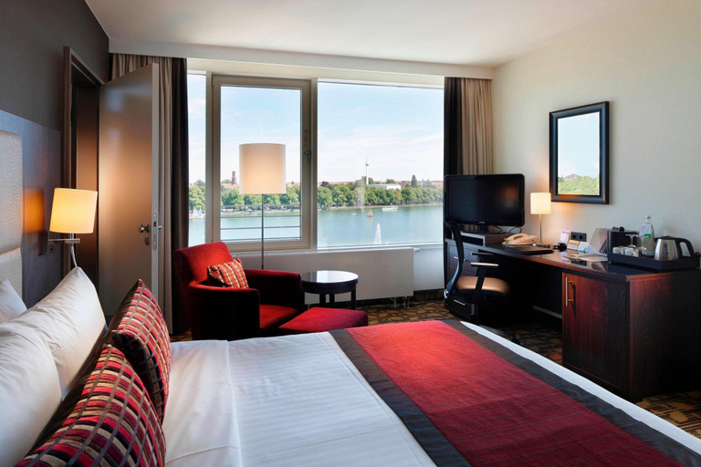 Bedroom 2, Courtyard by Marriott Hannover Maschsee, Region Hannover