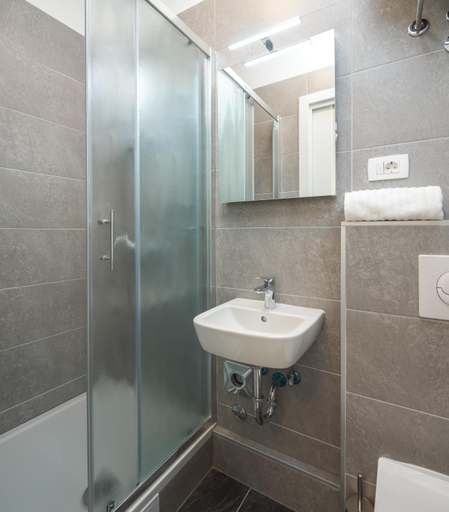 Others 2, Luxury Studios & Rooms Seven, Split