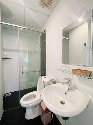 Bathroom 3, Dalat Joy Hotel, Đà Lạt