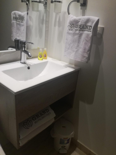 Bathroom 2, HOTEL GRAND BOUTIQUE, Fusagasugá