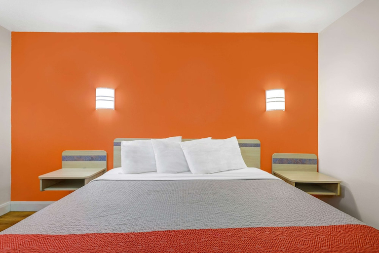Bedroom 4, Motel6 Beaver, UT, Beaver