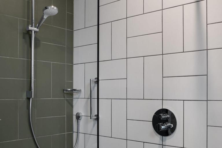 Bathroom 5, Renaissance Amsterdam Schiphol Airport Hotel, Haarlemmermeer