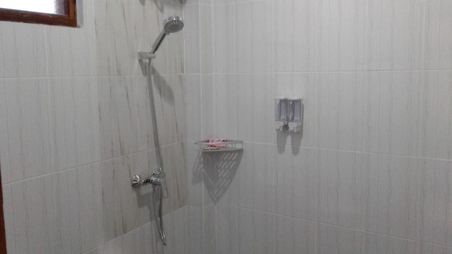 Others 2, Victory Hotel, Manggarai
