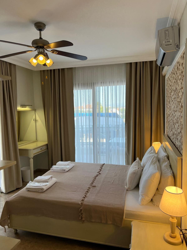 Bedroom 3, Cunda Paradise Otel, Ayvalık