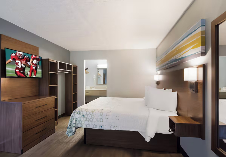 Bedroom 5, HomeTowne Studios Vero Beach - I-95, Indian River