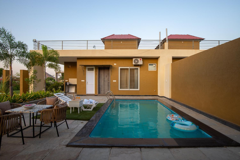 Sport & Beauty 2, ELIVAAS 2 BHK Villa with Pool -  Heaven in Hills , Udaipur