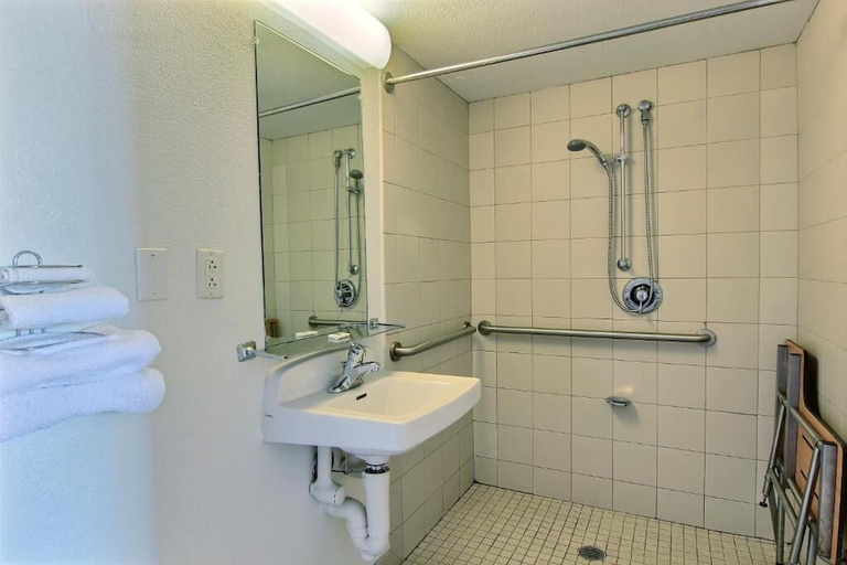 Bathroom 3, Motel6 Austin, TX, Travis