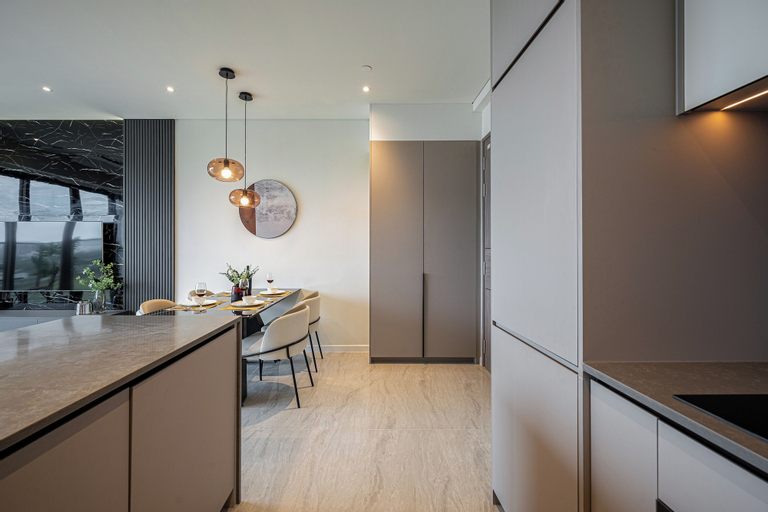 Dining Room 6