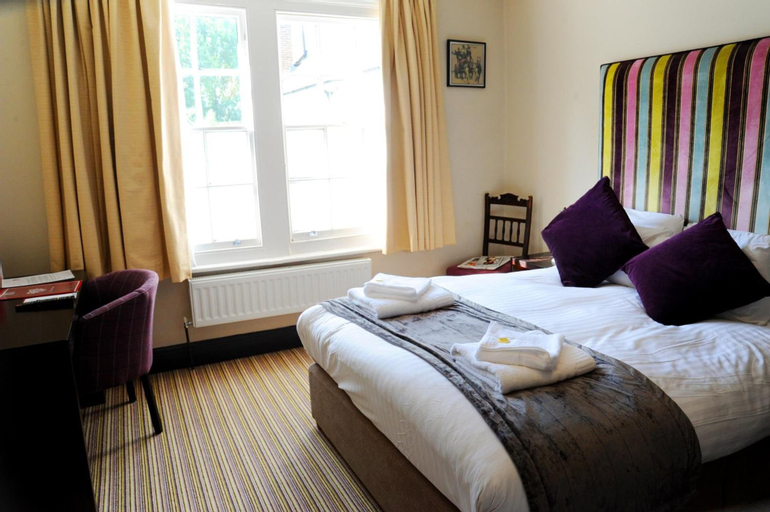 Bedroom 18