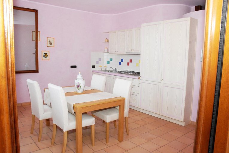 Dining Room 12