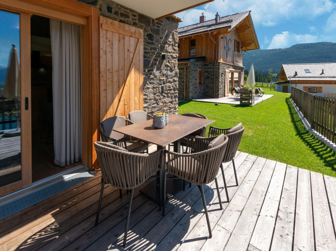 Others 5, Lovely Chalet in Wolting With Natural Pond, Tamsweg