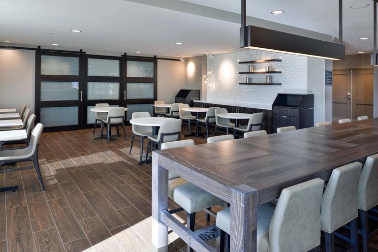 Food & Drinks 5, Residence Inn by Marriott Bakersfield West, Kern