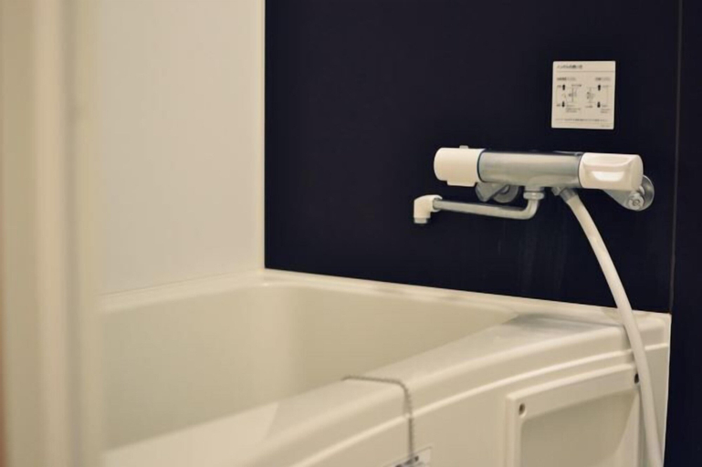 Bathroom 27