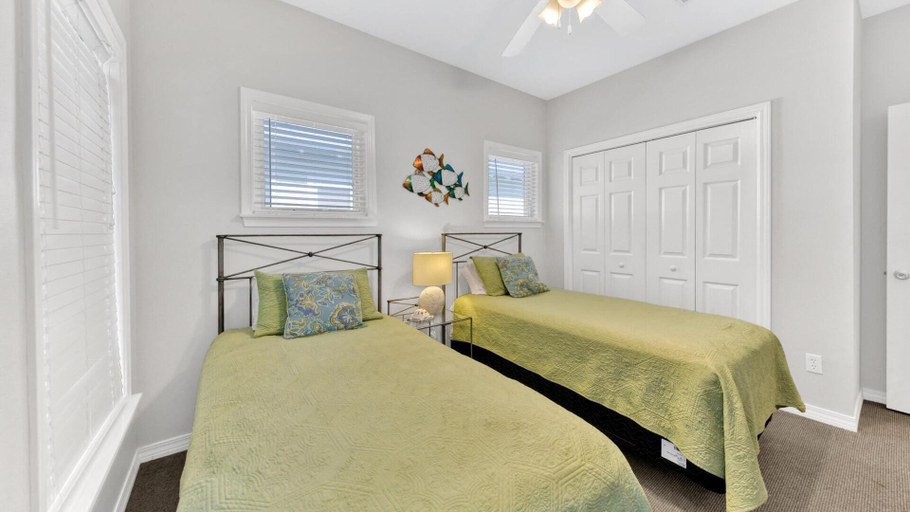 Bedroom 2, Beaches and Birdies, Walton