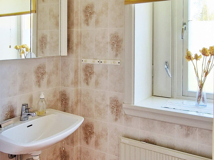 Bathroom 4, 4 Star Holiday Home in Ljusdal, Ljusdal