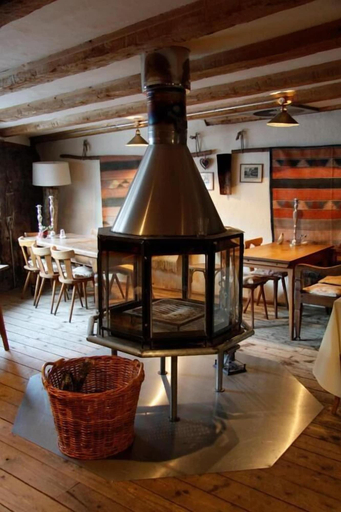 Food & Drinks 5, Zur Ewigen Lampe At Hemingway Trail, Düren
