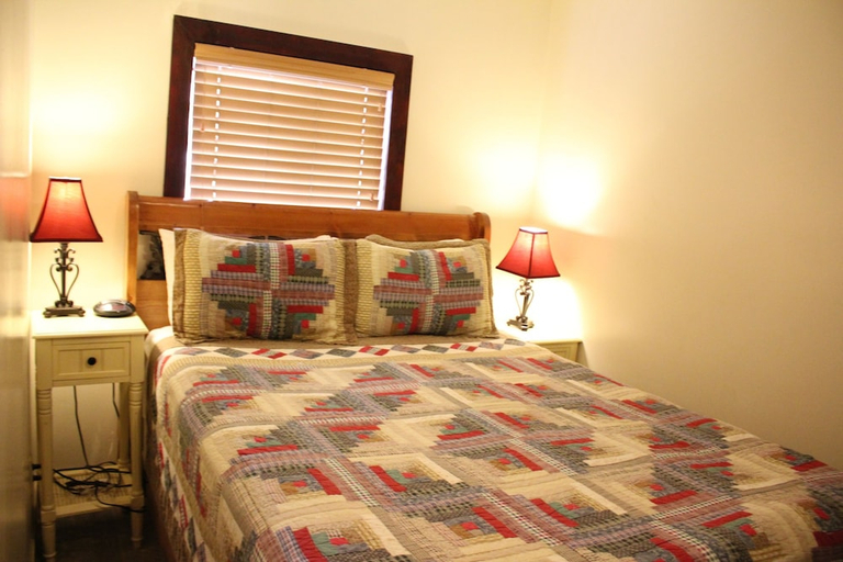 Bedroom 2, Wolf Creek Resort, San Bernardino